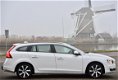 Volvo V60 - 2.4 D6 AWD Plug-In Hybrid Momentum Dealer auto - 1 - Thumbnail