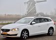 Volvo V60 - 2.4 D6 AWD Plug-In Hybrid Momentum Dealer auto - 1 - Thumbnail