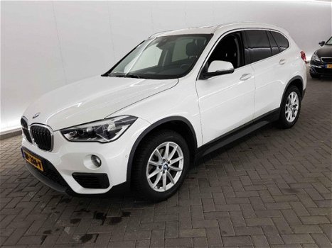 BMW X1 - SDrive18d Corporate Lease Essential 110kW - 1