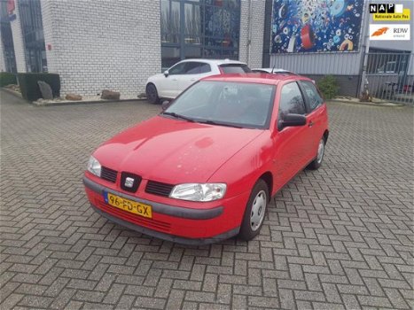 Seat Ibiza - 1.4 Stella 99000 km Stuurbekrachtiging Apk 1 jaar - 1