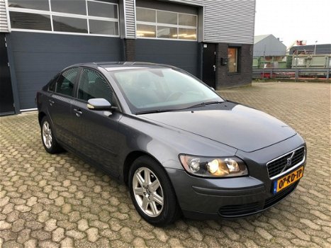 Volvo S40 - 1.8 Kinetic 1STE EGNR, CLIMA, APK, NAP - 1