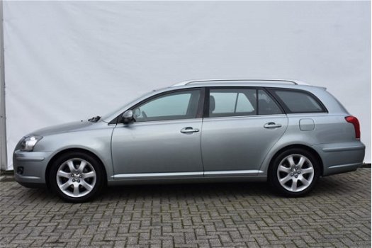 Toyota Avensis Wagon - 2.0 VVTI LUNA BUSINESS - NAVI - TREKHAAK - 1