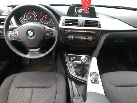 BMW 3-serie Touring - 318d Executive navigatie - 1