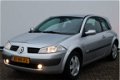 Renault Mégane - 1.6-16V 113pk, Privilège Luxe, Clima, Cruise, Lmv, Armsteun, elek pakket, Trekhaak, - 1 - Thumbnail