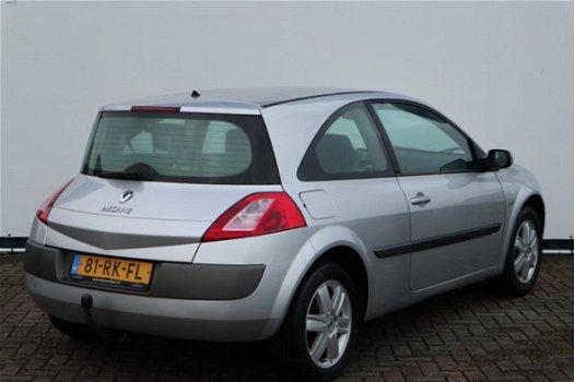 Renault Mégane - 1.6-16V 113pk, Privilège Luxe, Clima, Cruise, Lmv, Armsteun, elek pakket, Trekhaak, - 1