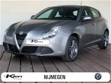 Alfa Romeo Giulietta - 1.4 Turbo / Navigatie / 17" Velgen