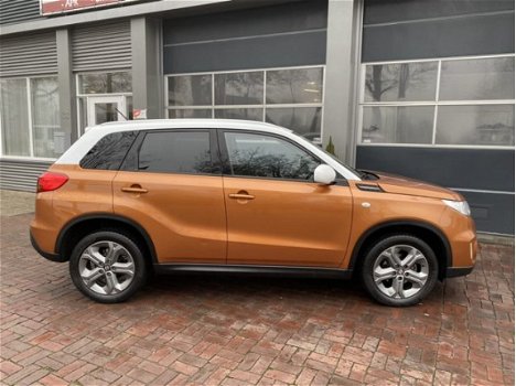 Suzuki Vitara - 1.6 Exclusive Navigatie 17inch Cruise Cv Hoge zit 2015 km 72.000 - 1