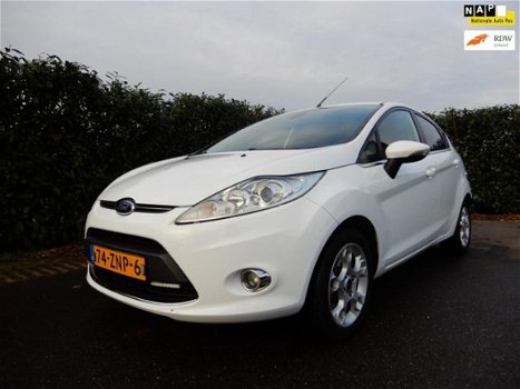 Ford Fiesta - 1.25 Titanium luxe uitvoering. Origineel Nederlandse auto met NAP - 1