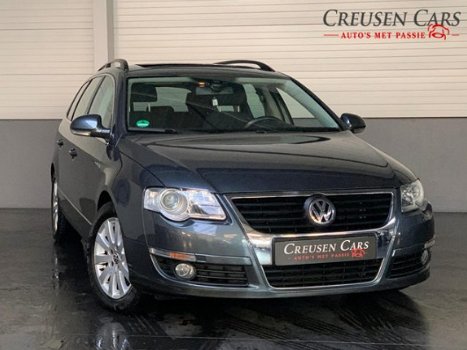 Volkswagen Passat Variant - 1.4 TSI Highline BlueMotion Navigatie//Panoramadak//2X Pdc//Half leder - 1