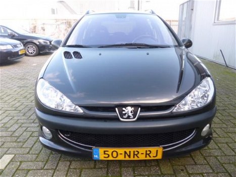 Peugeot 206 SW - 1.4-16V XS Pack TREKHAAK/NW APK/AIRCO - 1