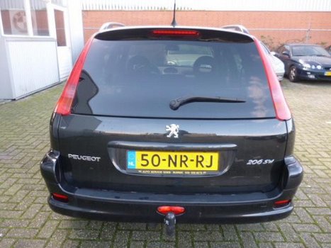 Peugeot 206 SW - 1.4-16V XS Pack TREKHAAK/NW APK/AIRCO - 1