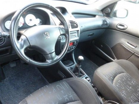 Peugeot 206 SW - 1.4-16V XS Pack TREKHAAK/NW APK/AIRCO - 1