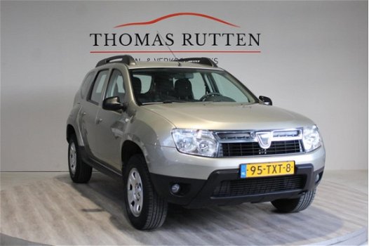 Dacia Duster - 1.6 Lauréate LPG 2wd 2012/ NAP/ Airco/ Trekhaak/ Elek ramen + Spiegels/ Dealeronderho - 1