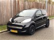 Peugeot 107 - 1.0-12V Black & Silver 5Drs Airco Lm velgen Leder Nieuwe APK+NAP! - 1 - Thumbnail