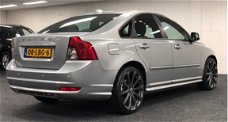 Volvo S40 - 1.8 Edition I *Navi*Xenon*19Inch*CruiseContr*PerfectOndh