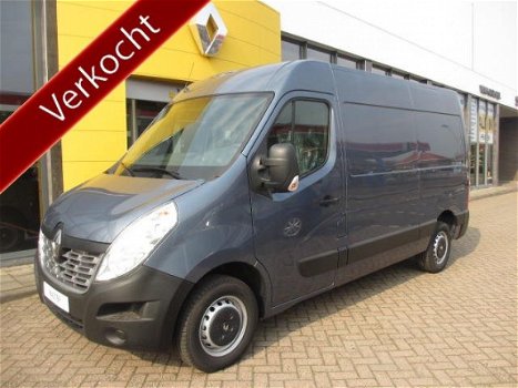 Renault Master - T35 2.3 dCi 130PK L2H2 / NAVI / AIRCO / CAMERA / PARKEER SENSOREN - 1