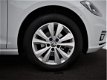 Volkswagen Golf - 1.0 Tsi 110pk Comfortline | Navigatie | Clima | Lederen Bekleding | P-Sensoren | - 1 - Thumbnail