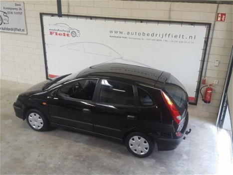 Nissan Almera Tino - 1.8 - 1