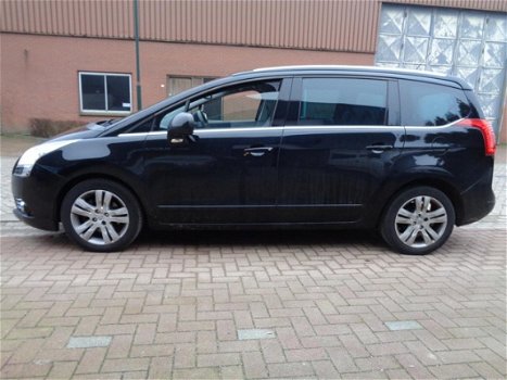 Peugeot 5008 - 1.6 THP Blue Lease Executive 7p. Navi, Leder, PDC, Clima, Cruise conrol - 1