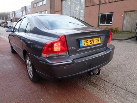 Volvo S60 - 2.4 Edition II Clima, PDC, Half/LederCruise control - 1