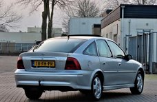 Opel Vectra - B-CC; X1.6XEL Clima Cruise Zeer netjes