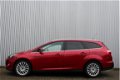 Ford Focus Wagon - 1.6 EcoBoost 150pk Titanium Trekhaak, Navigatie, Cruise Control - 1 - Thumbnail