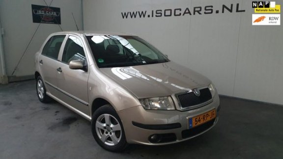 Skoda Fabia - 1.4-16V Elegance Airco Cruise Control NAP - 1