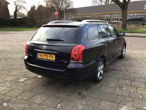 Toyota Avensis Wagon - 2.0 D-4D Linea Terra - 1