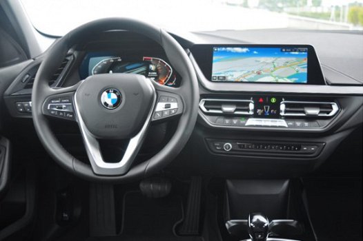 BMW 1-serie - 118i Executive Edition Sport Line Aut. Verwacht: April 2020 - 1