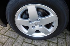 Peugeot 207 - Orginele Nederlandse auto - Rookvrij - goed onderhouden - erg netjes 1.4-16V XS Pack R