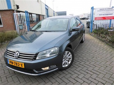 Volkswagen Passat - 2.0 TDI Comfortline BlueMotion - 1