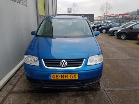 Volkswagen Touran - 1.6-16V FSI - 1