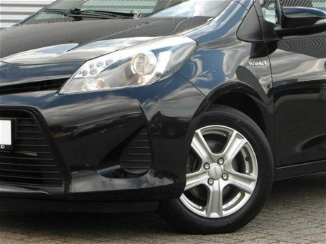 Toyota Yaris - 1.5 Hybrid Aspiration Automaat 5drs Navi Clima - 1