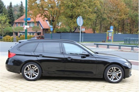 BMW 3-serie Touring - 330d High Executive SPORT - 1