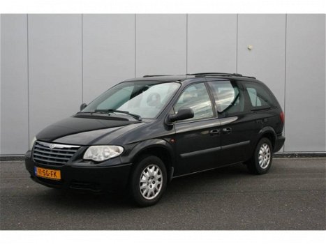 Chrysler Voyager - 3.3i V6 Limited - 1