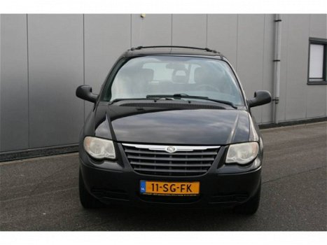 Chrysler Voyager - 3.3i V6 Limited - 1