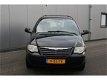 Chrysler Voyager - 3.3i V6 Limited - 1 - Thumbnail