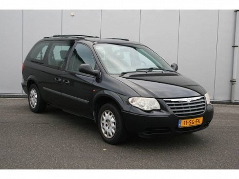 Chrysler Voyager - 3.3i V6 Limited - 1