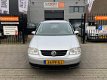 Volkswagen Touran - 2.0 TDI Trendline 1e Eigenaar DSG Trekhaak Airco NAP APK 1 Jaar - 1 - Thumbnail