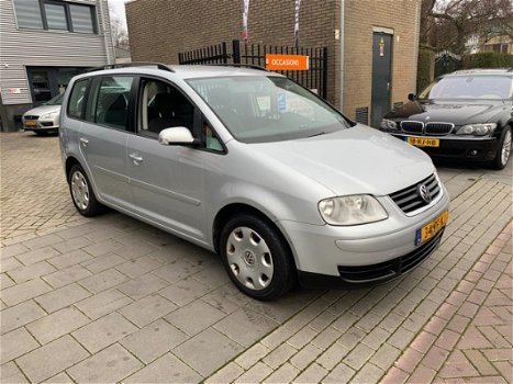 Volkswagen Touran - 2.0 TDI Trendline 1e Eigenaar DSG Trekhaak Airco NAP APK 1 Jaar - 1