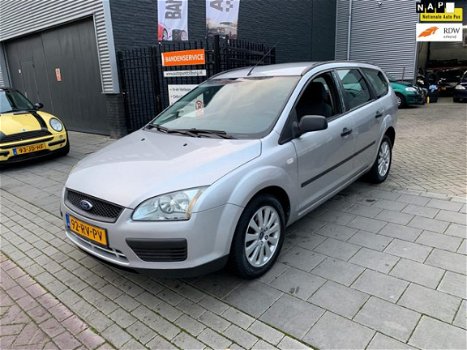 Ford Focus Wagon - 1.6 TDCI Trend Trekhaak Airco NAP APK 1 Jaar - 1