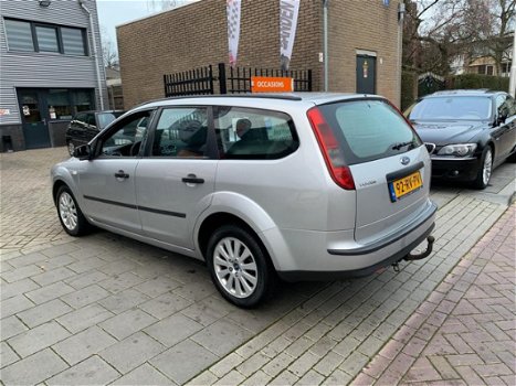 Ford Focus Wagon - 1.6 TDCI Trend Trekhaak Airco NAP APK 1 Jaar - 1