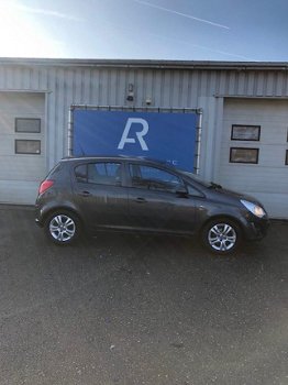 Opel Corsa - 1.2 16V 3D Cosmo met half leder bekleding - 1