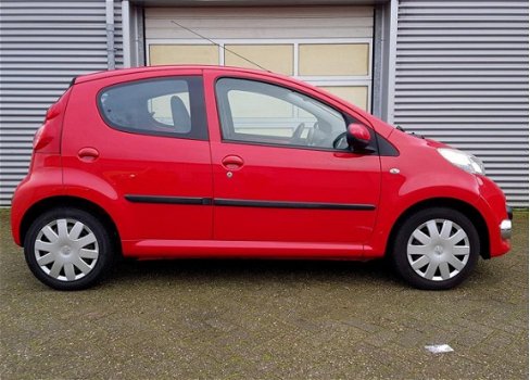 Peugeot 107 - 1.0-12V XS 5DR, geen inruil, org NL, apk 01/2021 - 1