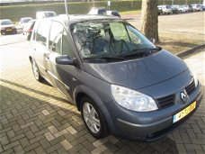 Renault Scénic - 1.6-16V Privilège Luxe