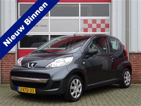 Peugeot 107 - 1.0-12V XR /Stuurbekrachtiging/Radio-cd speler/AUX/MP3 - 1