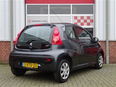 Peugeot 107 - 1.0-12V XR /Stuurbekrachtiging/Radio-cd speler/AUX/MP3 - 1