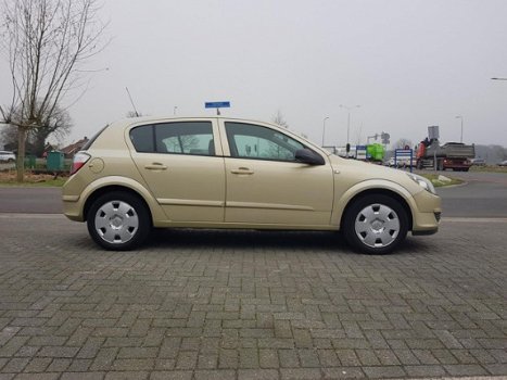 Opel Astra - 1.4 Enjoy 5 Deurs Nap Airco Trekhaak Cruise Controle Inruil mog - 1