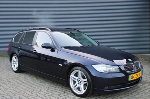 BMW 3-serie Touring - 325i High Executive Panoramdak Xenon Leer Navigatie Sportstoelen - 1