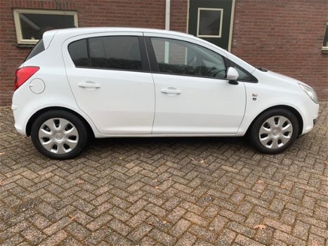 Opel Corsa - 1.2-16V '111' Edition Airco en NAP - 1